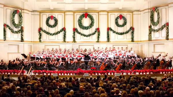 The St. Louis Symphony Orchestra and Holiday Festival Chorus. Photo courtesy of the SLSO.