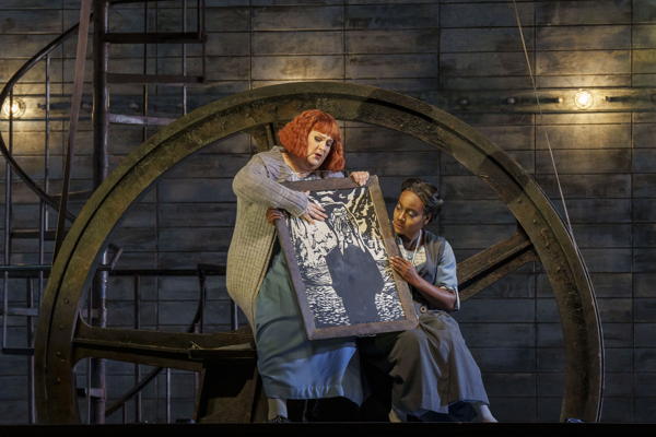 Photo credit: Todd Rosenberg. Photo courtesy of Lyric Opera of Chicago.